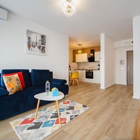 Trio Orange Lägenhet Oradea Exteriör bild