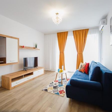 Trio Orange Lägenhet Oradea Exteriör bild