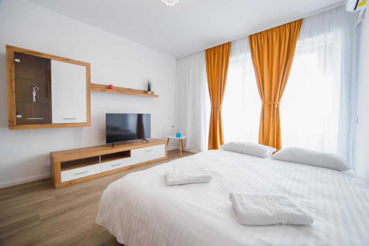 Trio Orange Lägenhet Oradea Exteriör bild